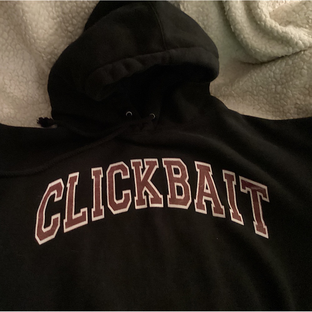 Hoodie: “Clickbait” David Dobrik